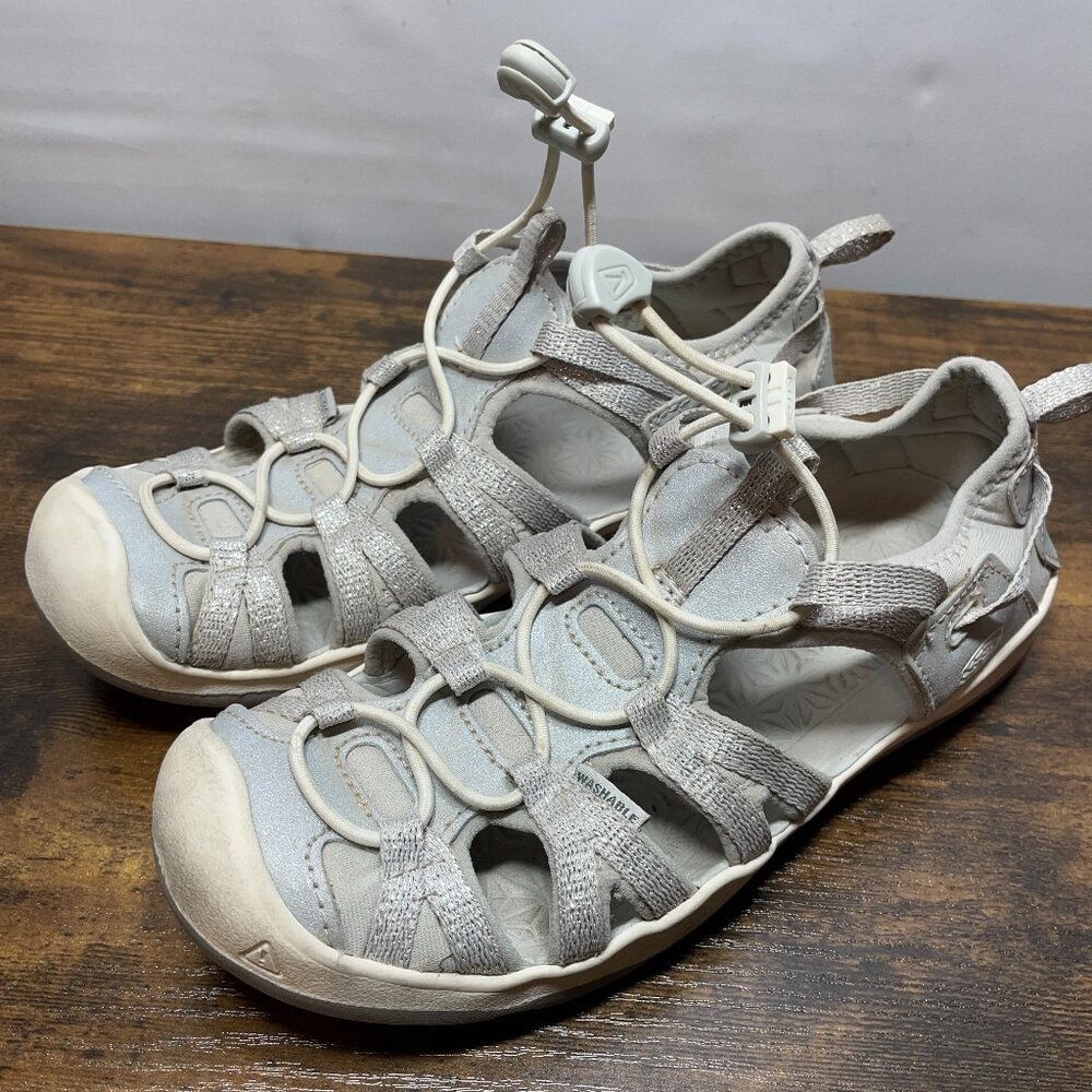 Keen Girls Moxie Sandal Waterproof Outdoor  Water Shoes Gray Silver Size 2
